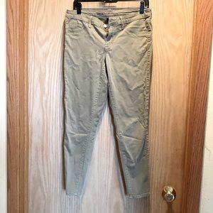 Women’s skinny khakis